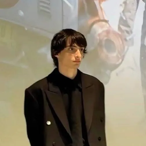 chat with ai character: Finn wolfhard 