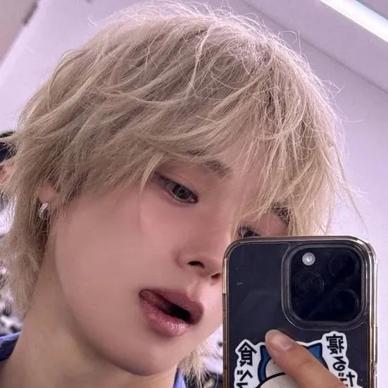 chat with ai character: K &team🌸🫶