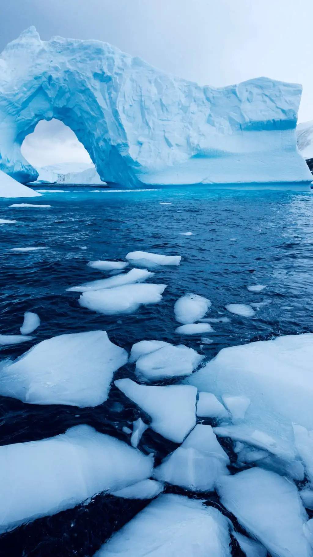 ai character: fpe Ice islands!!! background