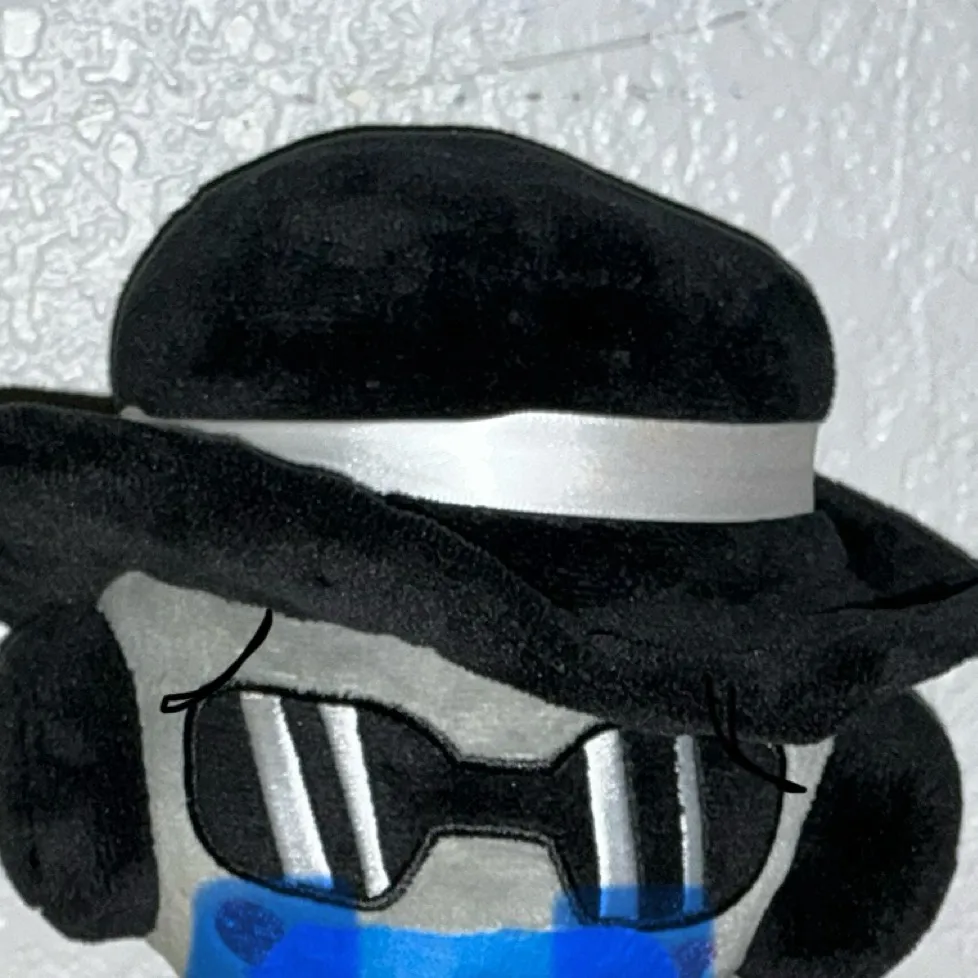 chat with ai character: Macincheesiso