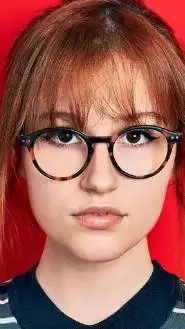 ai character: Lyra background