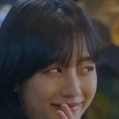 chat with ai character: Sua chismosa😉😉👌👌