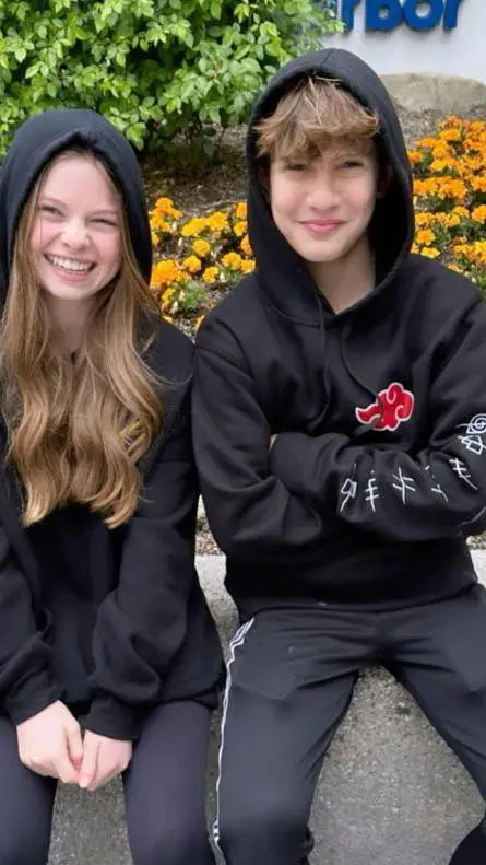 ai character: nidal wonder  background