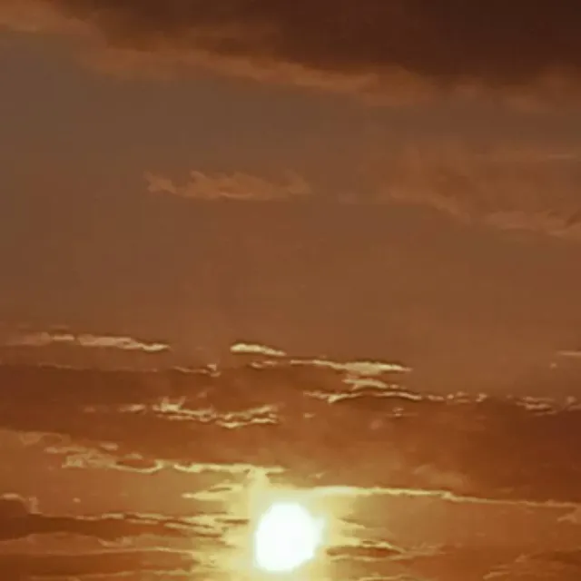 chat with ai character: sleepover 