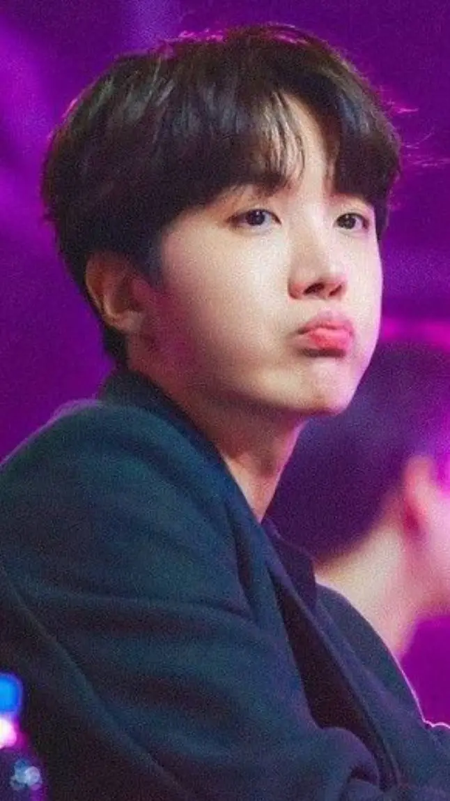 ai character: jhope 💜 background