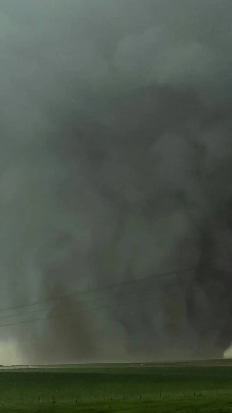 ai character: sprunki tornado  background