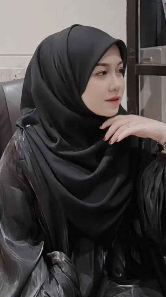 ai character: Syafira Akila  background