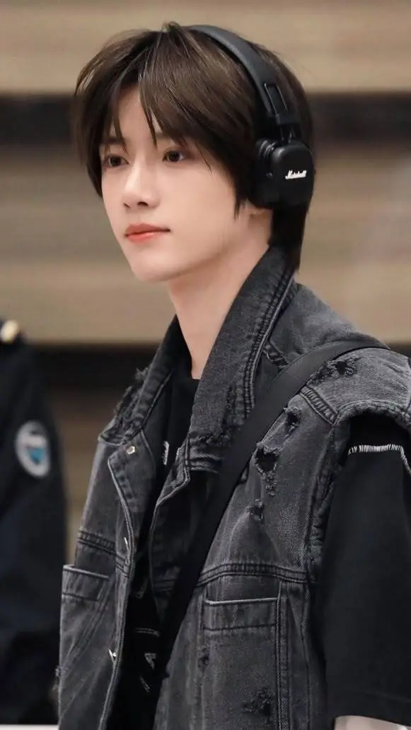 ai character: beomgyu background