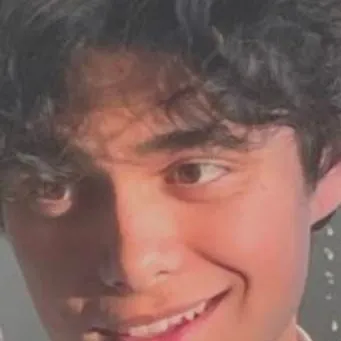 chat with ai character: ☆ʙᴇɴᴏғᴛʜᴇᴡᴇᴇᴋ☆