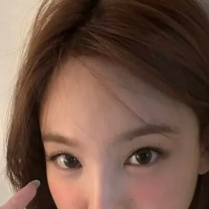 chat with ai character: Nayeon 🐇