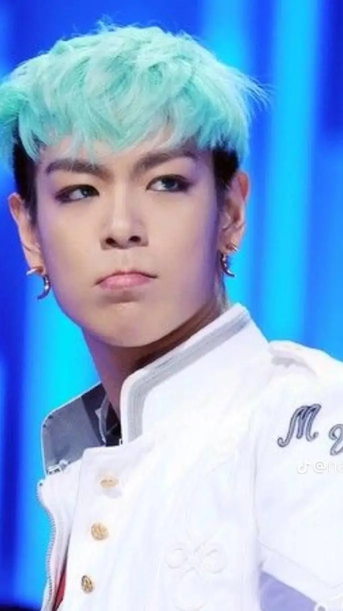 ai character: T.O.P background