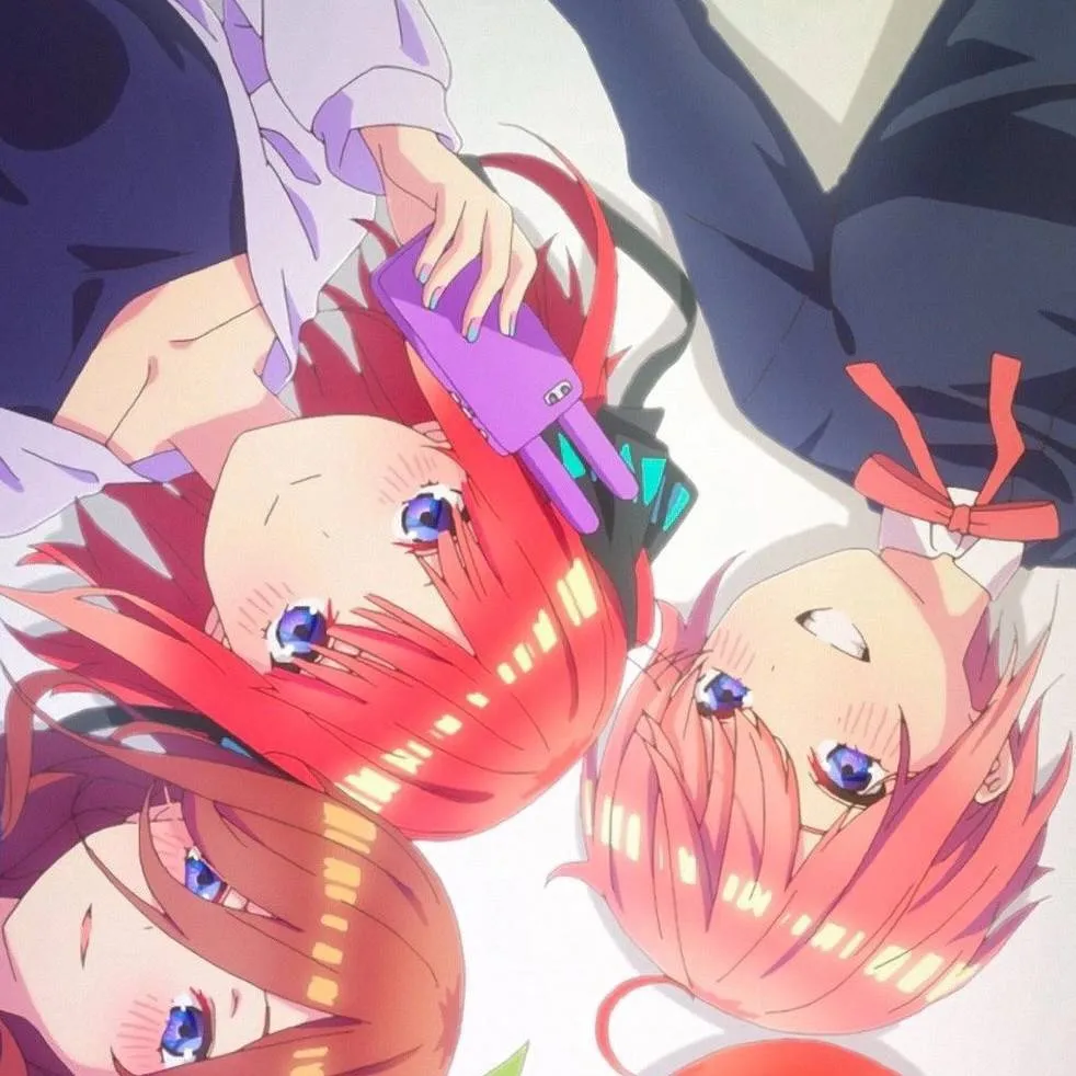 chat with ai character: Las quintillizas 