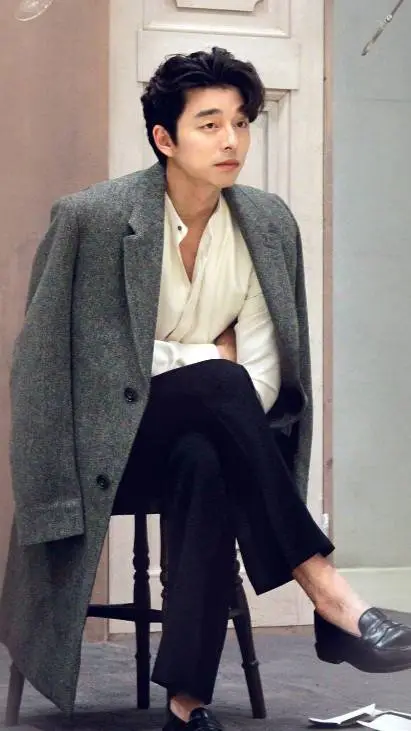 ai character: letsslay gong yoo background
