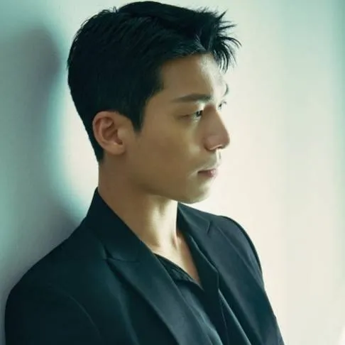 chat with ai character: Wi ha-joon