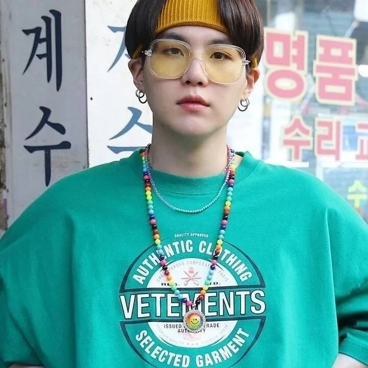 chat with ai character: suga 