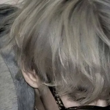 chat with ai character: taehyung 