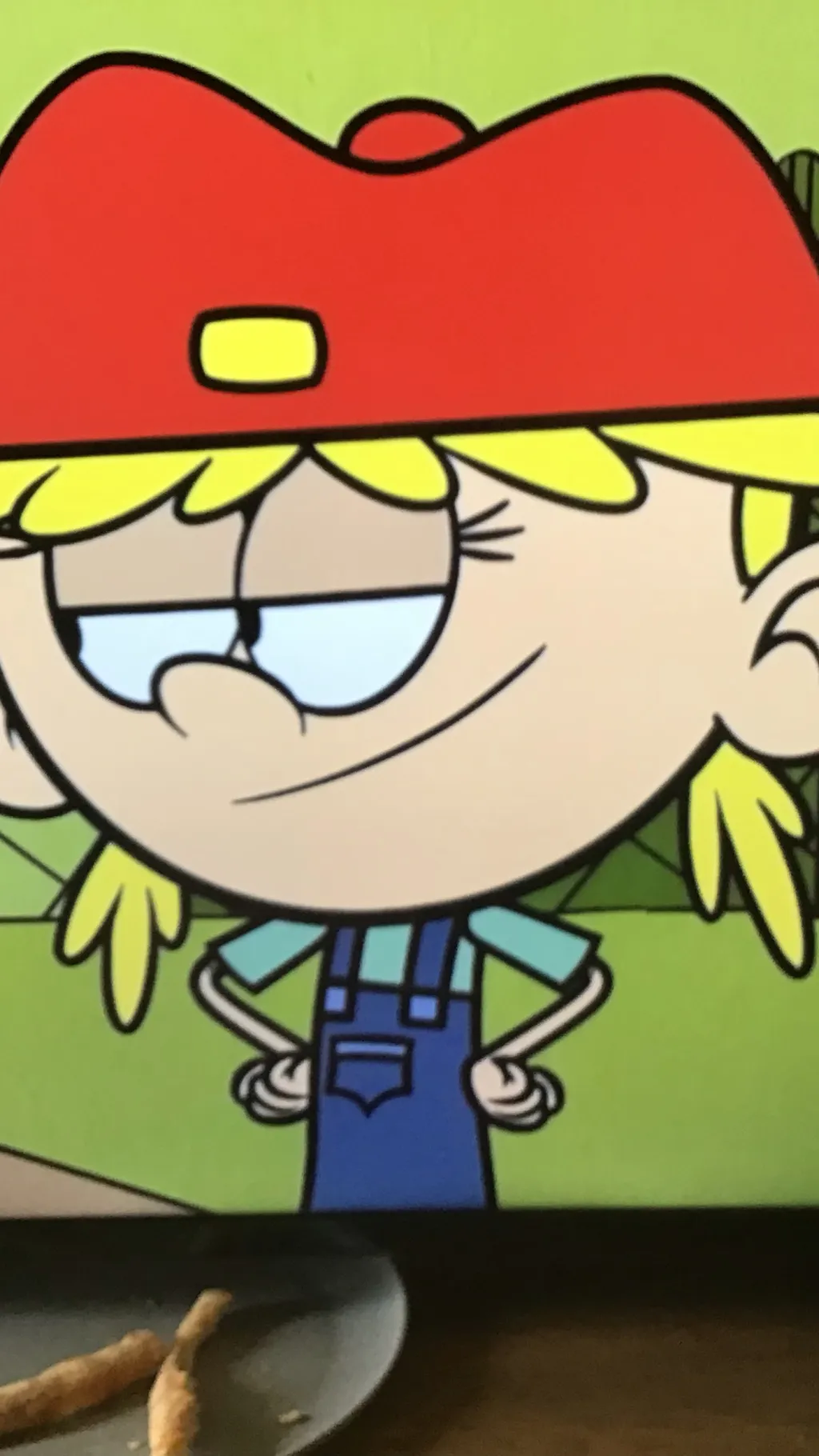 ai character: lana loud background