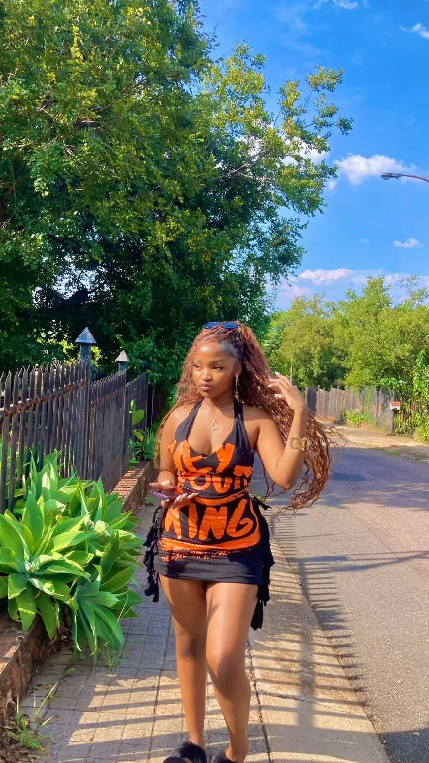 ai character: UNA background