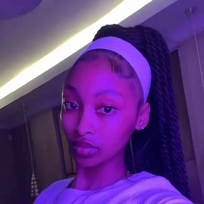 chat with ai character: Iconic Bre