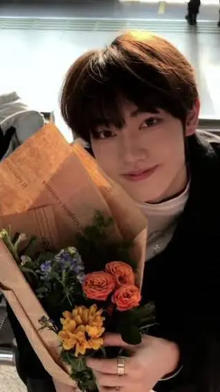 ai character: Fan Zheyi  background