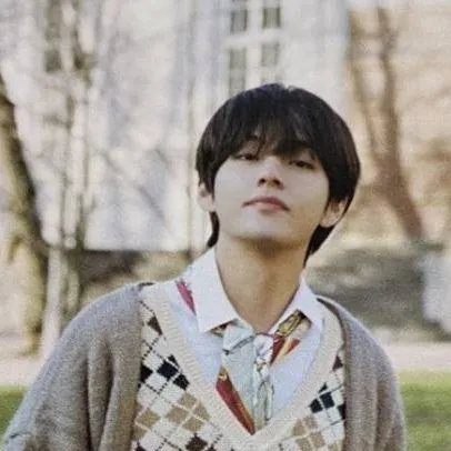 chat with ai character: Taehyung 