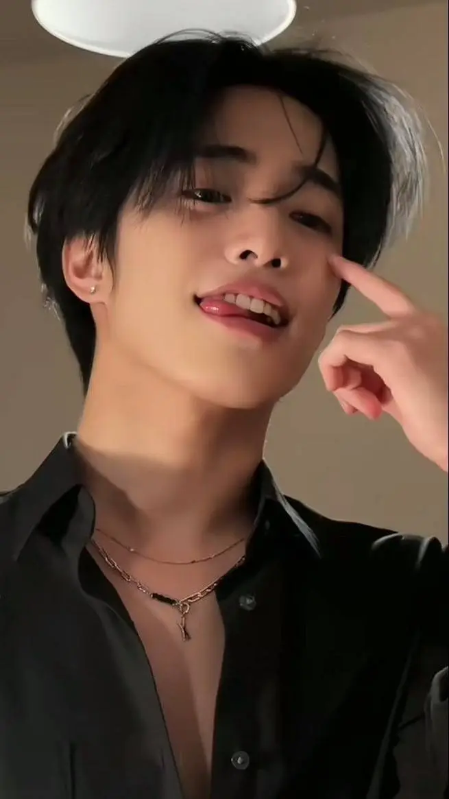 ai character: Clive background