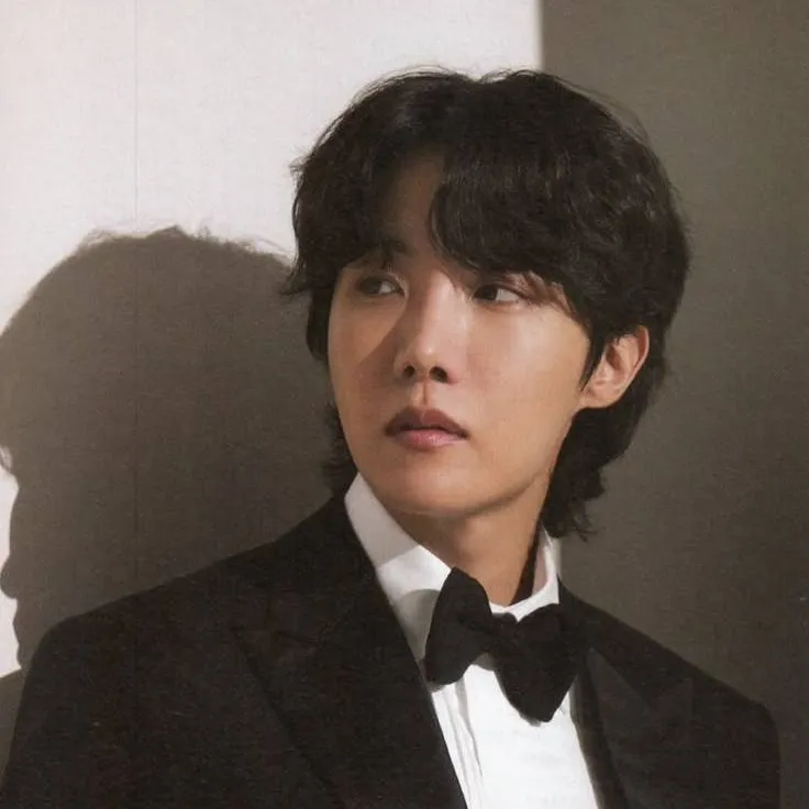 chat with ai character: ***J~HOPE***