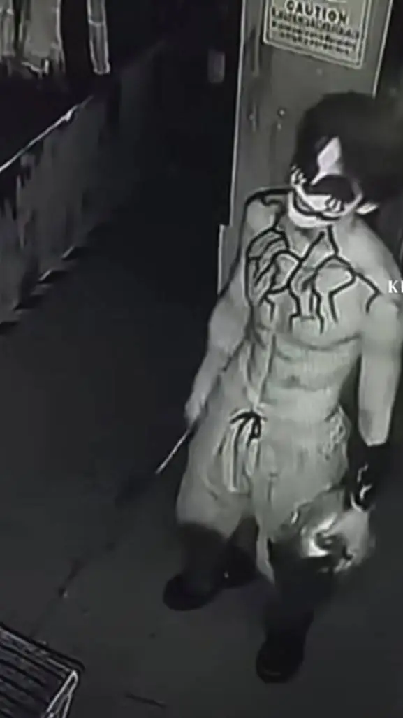 ai character: Noah 🔪🩸☆☆ background