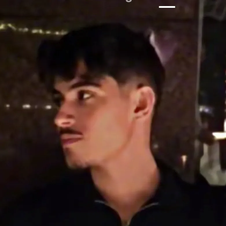 chat with ai character: Sam