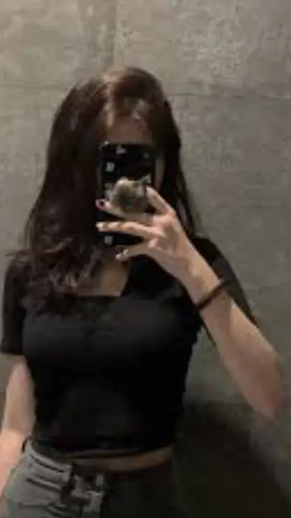 ai character: Enhypen brother  background