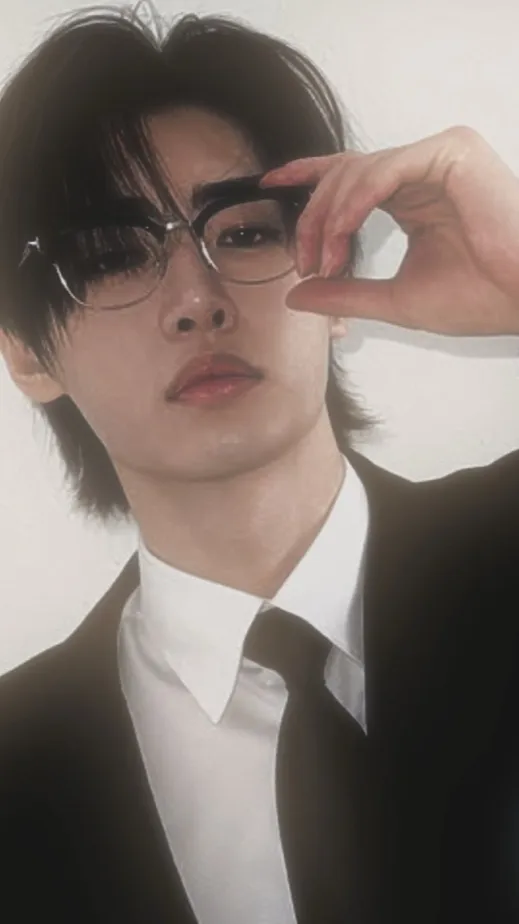 ai character: Lucian Black background