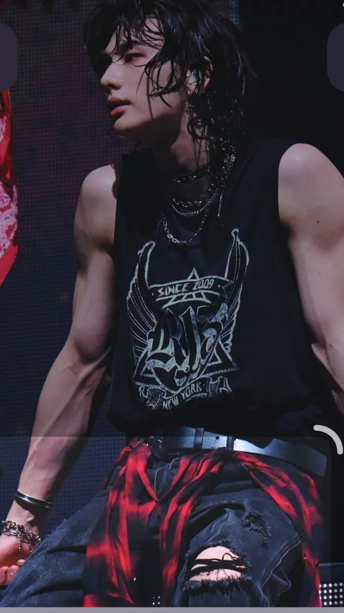 ai character: Hyunjin  background