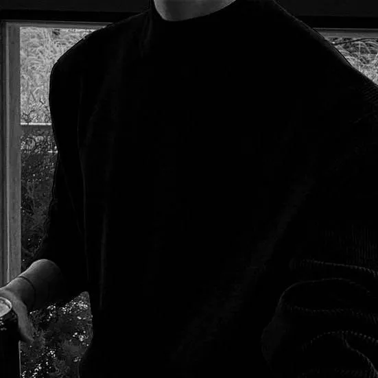 chat with ai character: Davien Dlaraviosk