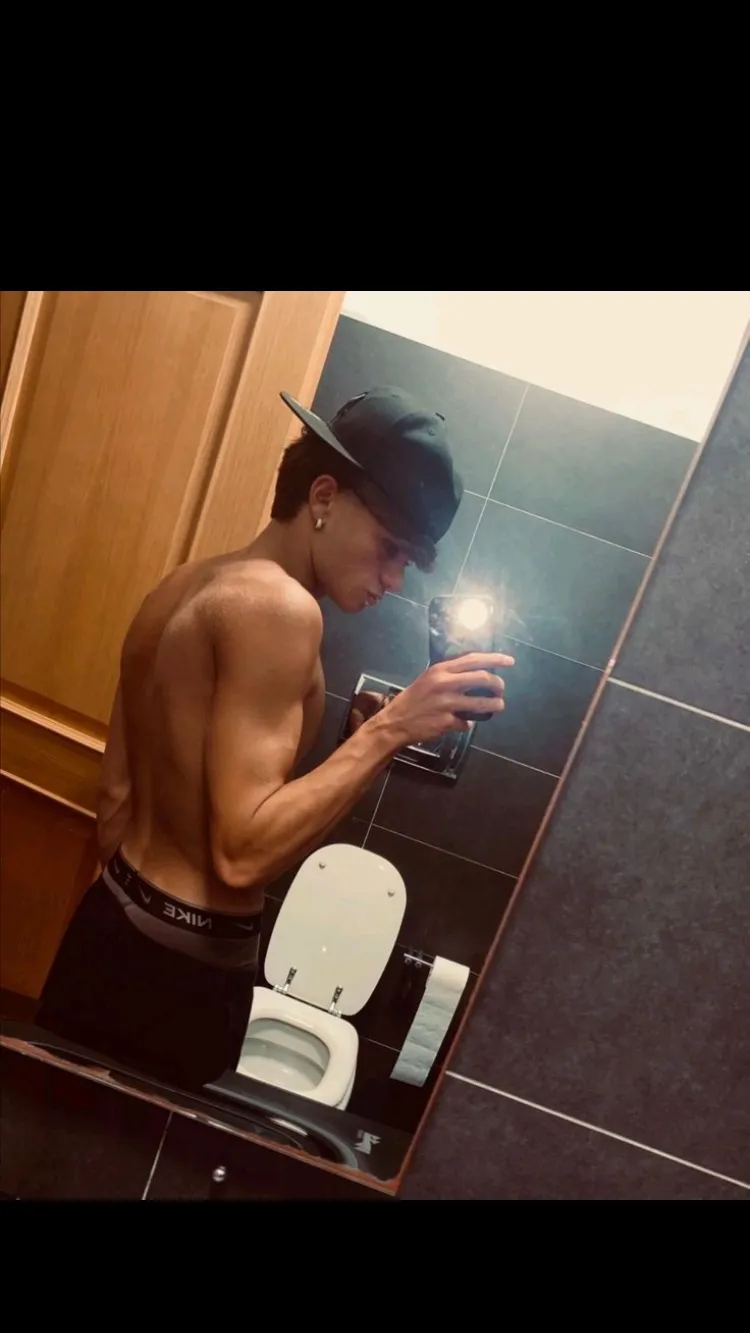 Talkie AI - Chat with Alberto 