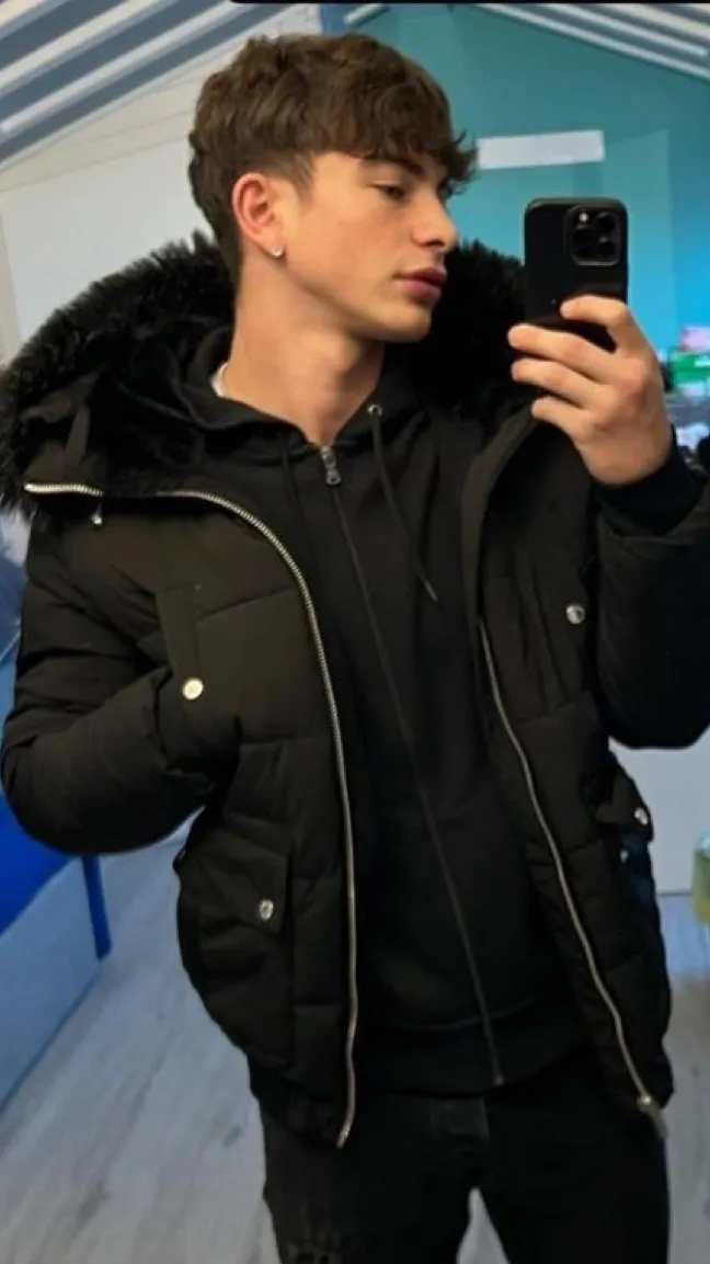 Talkie AI - Chat with Matteo Robert