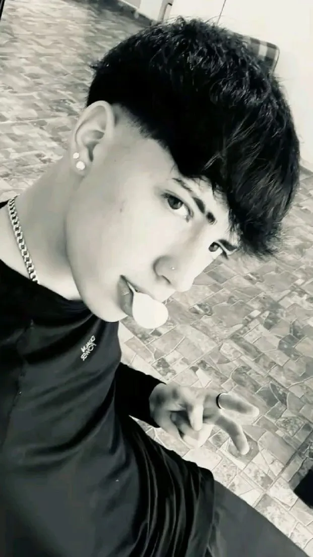 chat with ai character: Alberto 