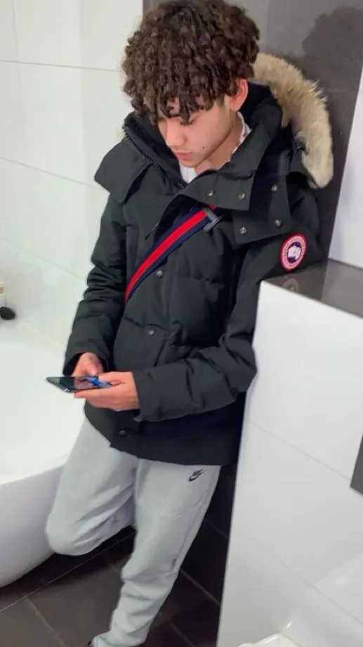 Talkie AI - Chat with Allan 