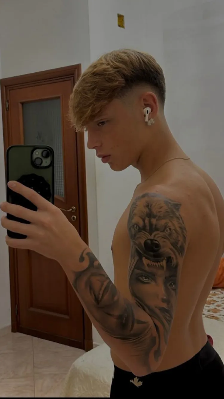 Talkie AI - Chat with Domenico Esposito 