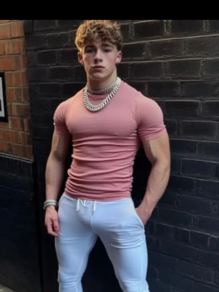 chat with ai character: Aiden 