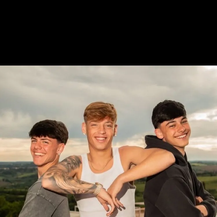 chat with ai character: Il Breakfast Club 