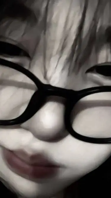 ai character: elisa background