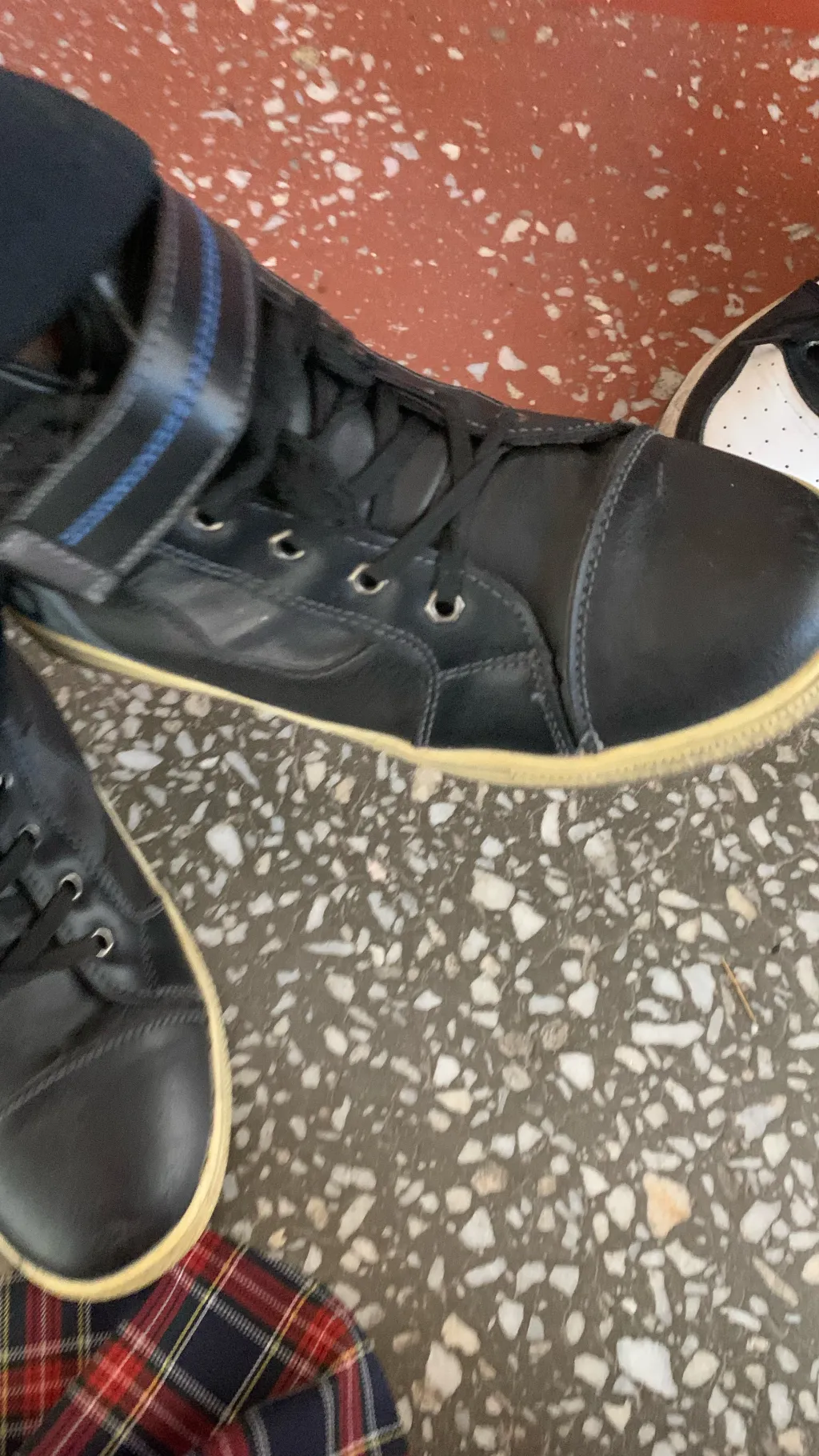 ai character: Эмия background