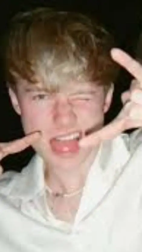 ai character: New trap house! background