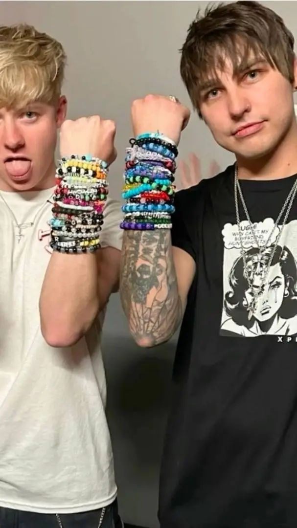 ai character: Sam and Colby! background