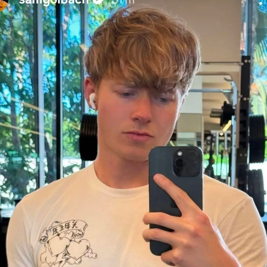 chat with ai character: Sam golbach 