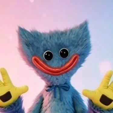 chat with ai character: huggy wuggy