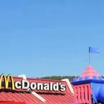 chat with ai character: 90’s McDonald’s 