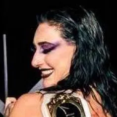 chat with ai character: Demiti Bennett