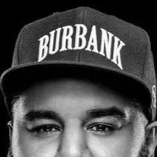 chat with ai character: Chuey Martinez