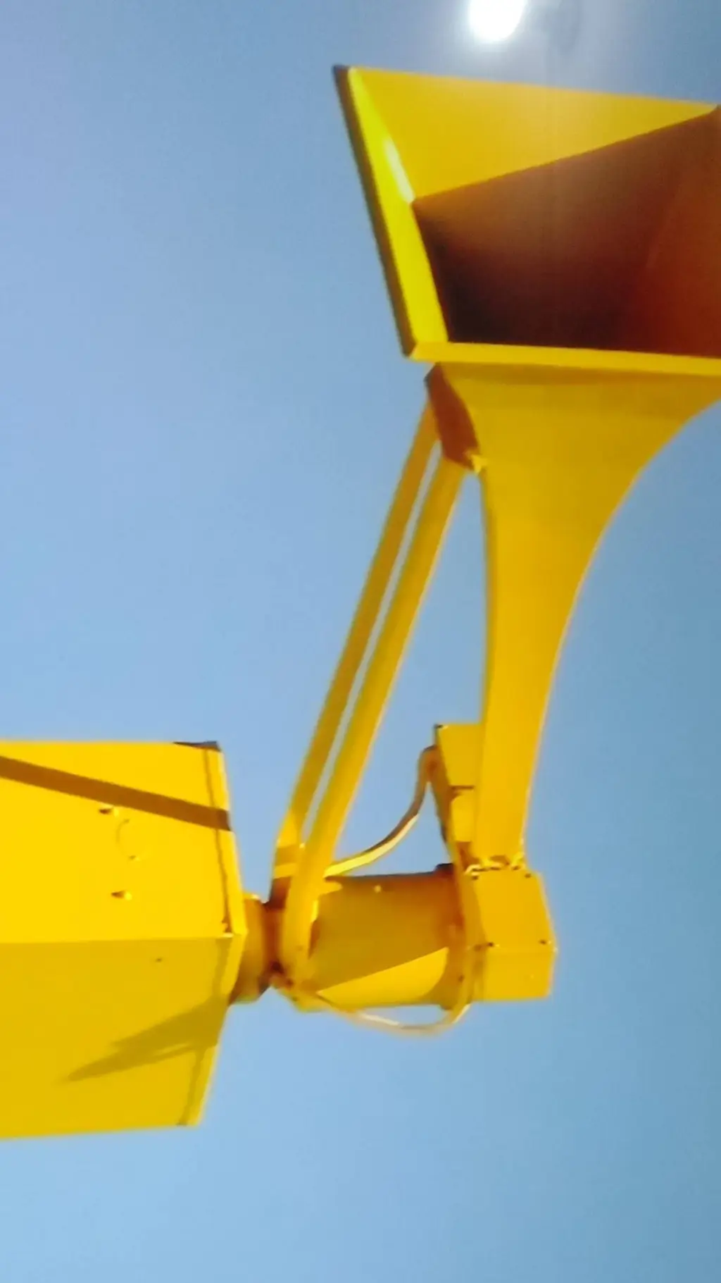 ai character: Funny Momentos background